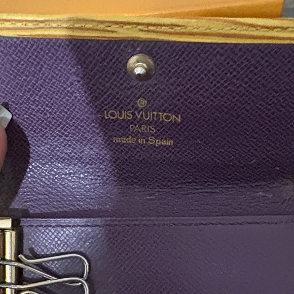 Louis Vuitton Epi Leather 6-Key Holder - Yellow with Purple Interior - Picture 4 of 8